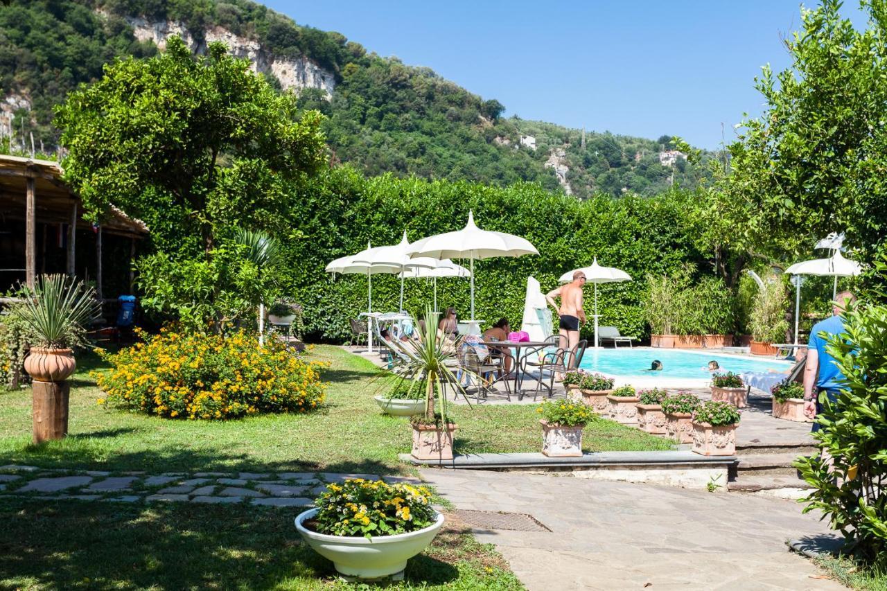 Casa Sorrento, Immerso Nel Verde A Pochi Passi Dal Centro Dış mekan fotoğraf